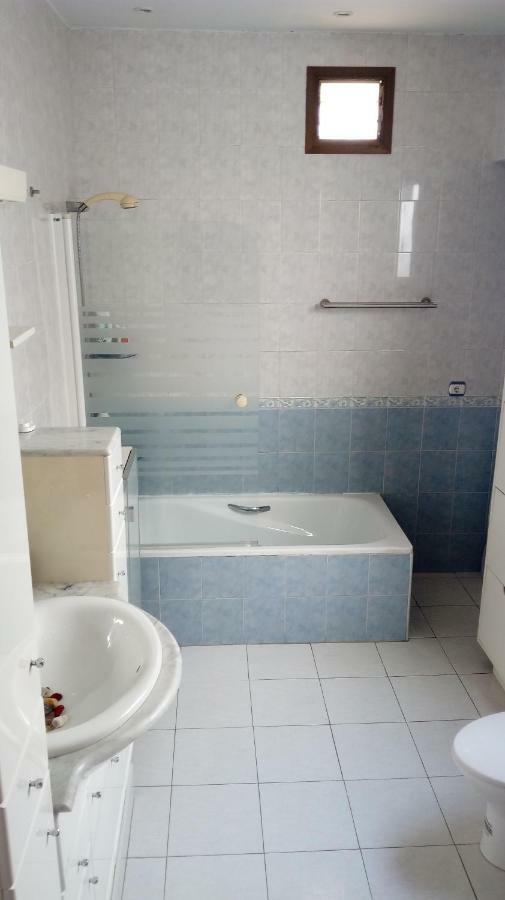 Cosy Double Room + Private Bathroom Sevilla Center المظهر الخارجي الصورة